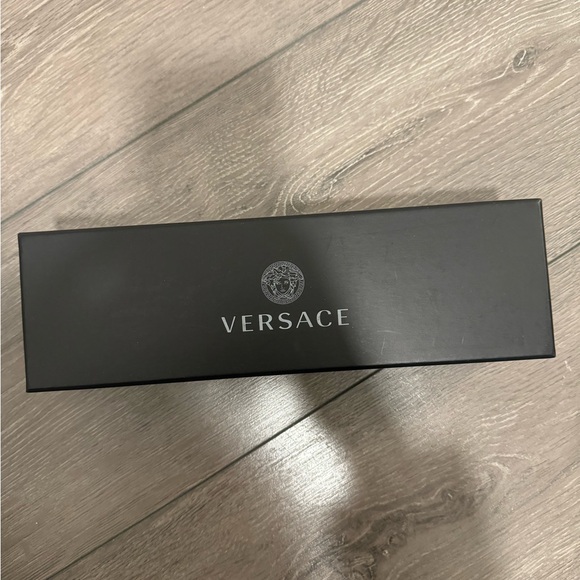 NEW Versace Dog Tag Necklace - Picture 3 of 10